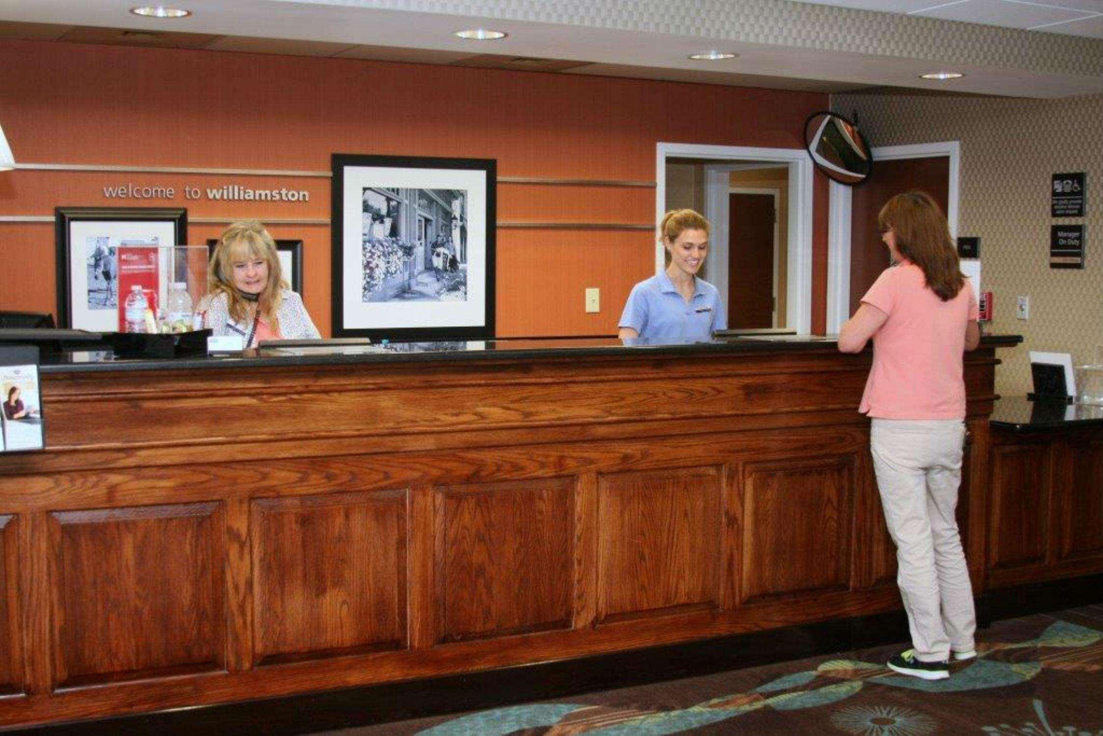 Hampton Inn Williamston Zewnętrze zdjęcie